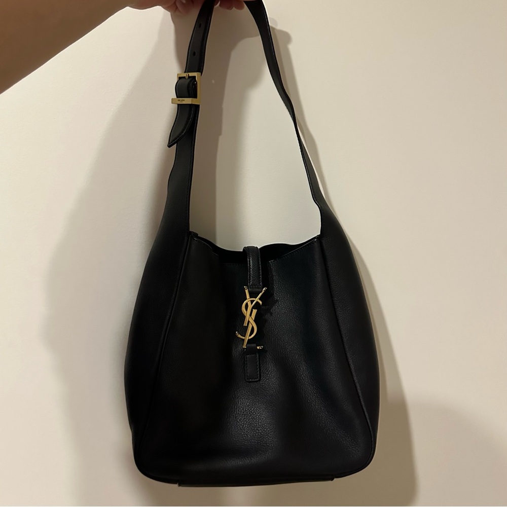 Saint Laurent Le 5 à 7 Supple small leather shoulder bag